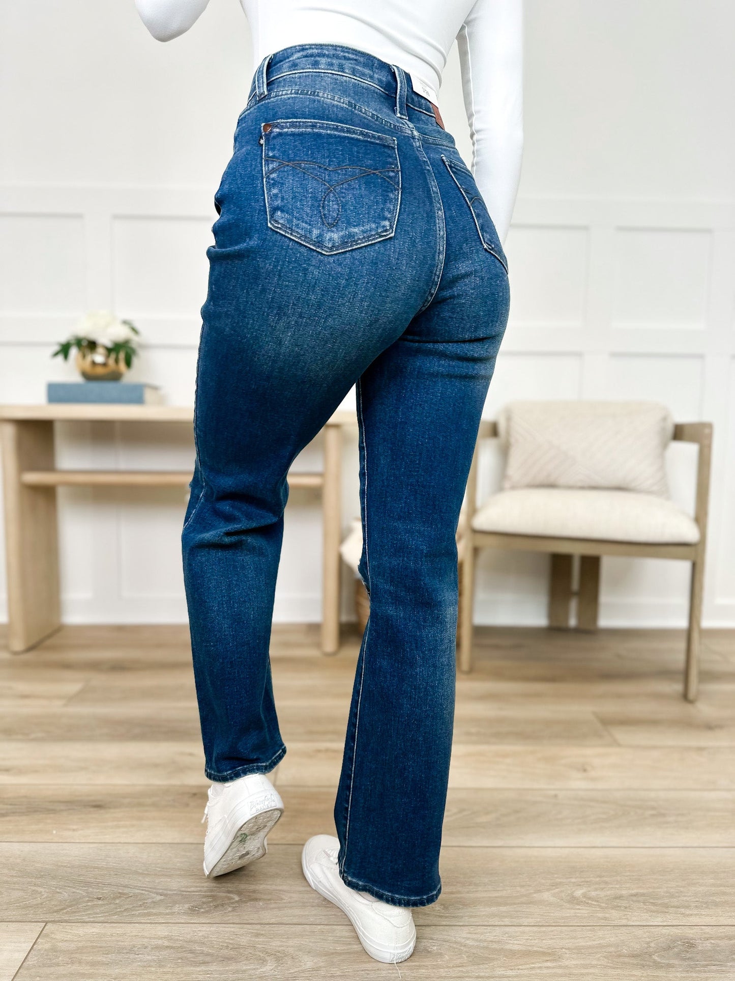 Judy Blue Janelle High-Rise Dad Jeans - Dark Wash (Distressed)