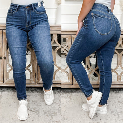 Judy Blue Lindsey "Butt Lifting" High-Rise Slim Straight Leg Jeans